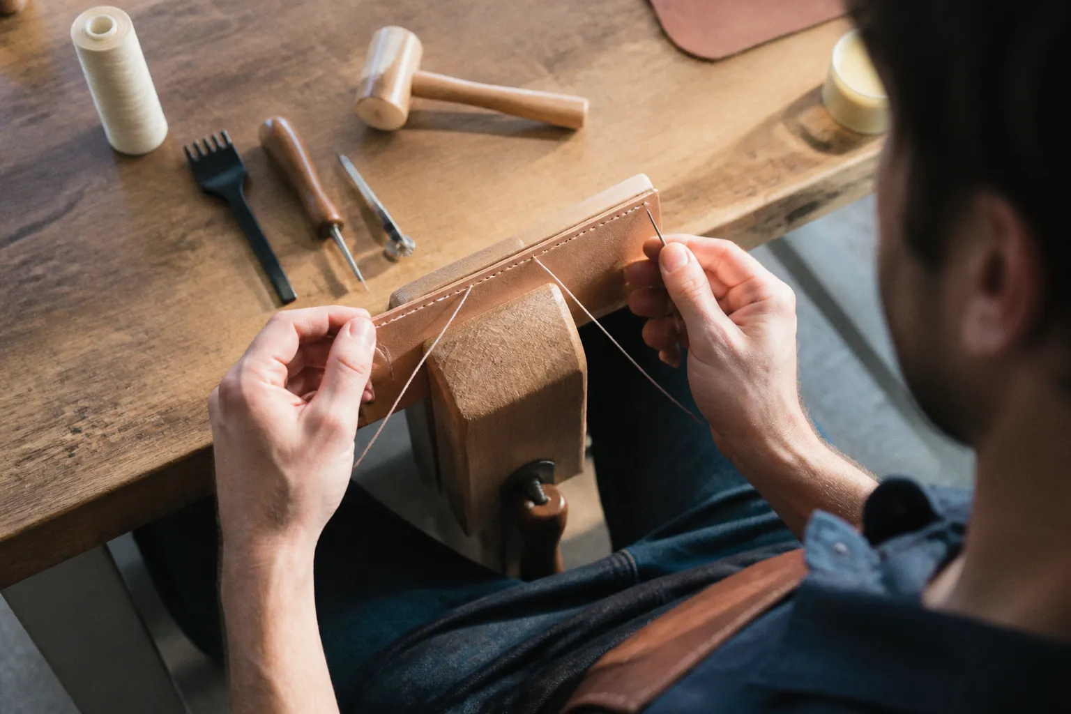 Point sellier sur cuir : étapes et plan de couture